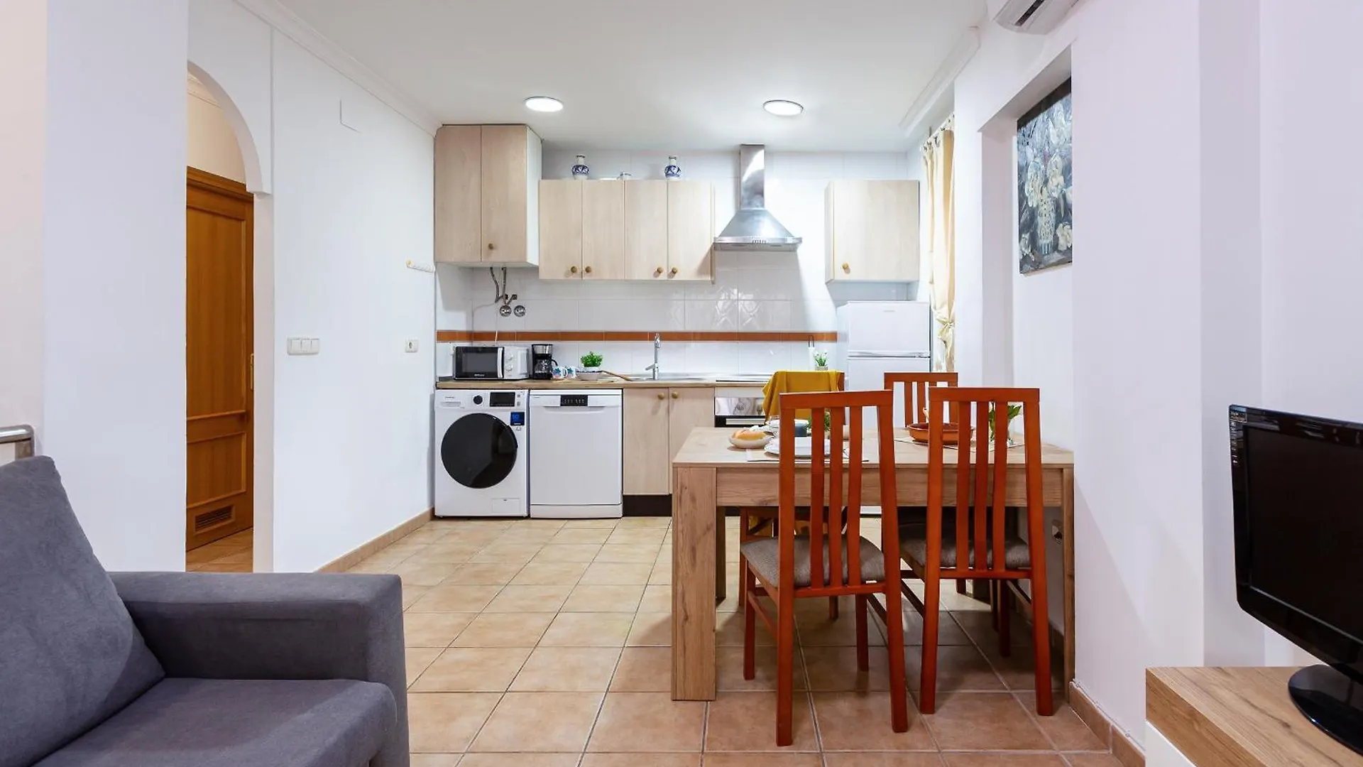 Velilla Beach Apartment Альмуньекар