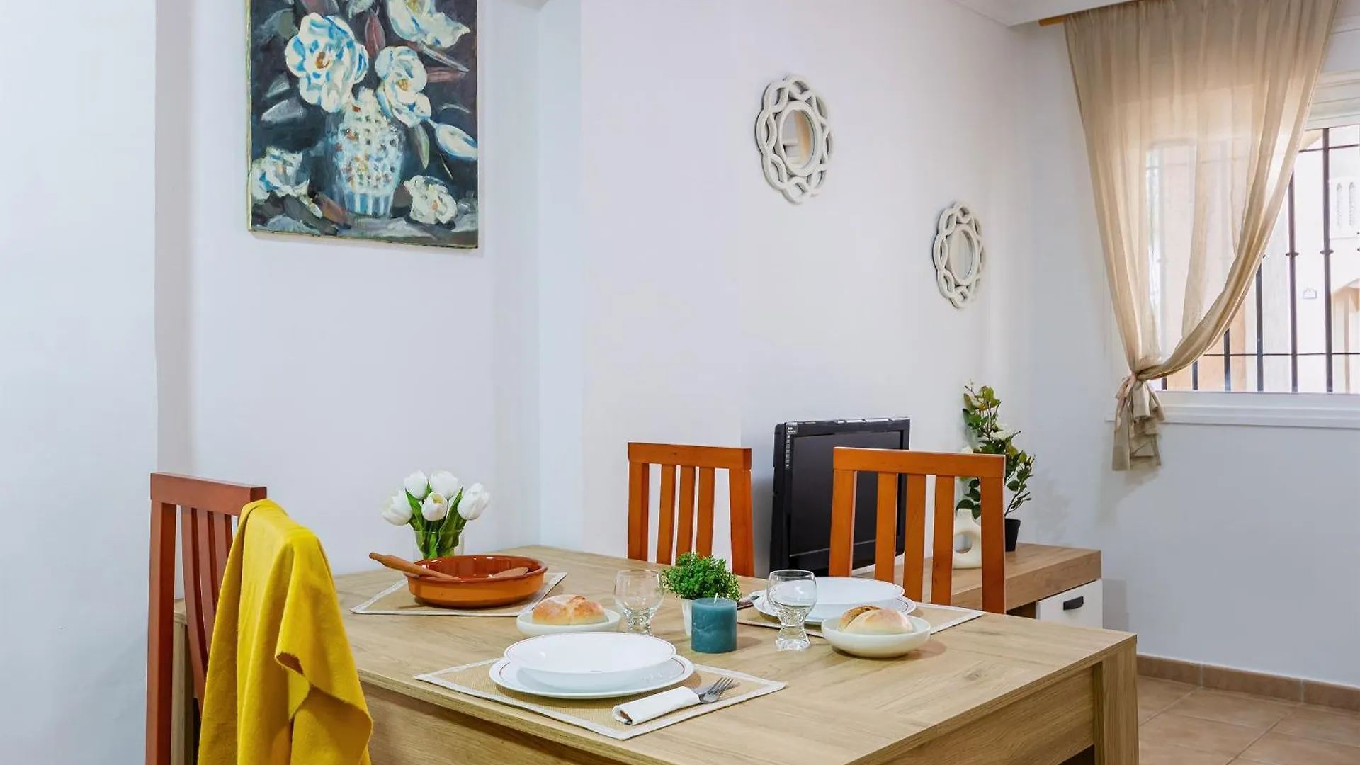 Velilla Beach Apartment Альмуньекар